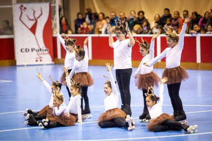 Exhibición de navidad del CD Patín Soria. MARIO TEJEDOR (6)