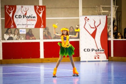 Exhibición de navidad del CD Patín Soria. MARIO TEJEDOR (10)