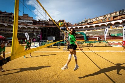 Voley plaza Final popular femenina - MARIO TEJEDOR (23)