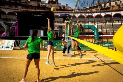 Voley plaza Final popular femenina - MARIO TEJEDOR (26)