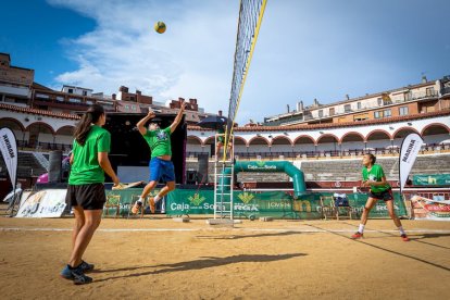 Voley plaza Final popular mixta - MARIO TEJEDOR (37)