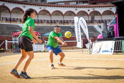 Voley plaza Final popular mixta - MARIO TEJEDOR (41)