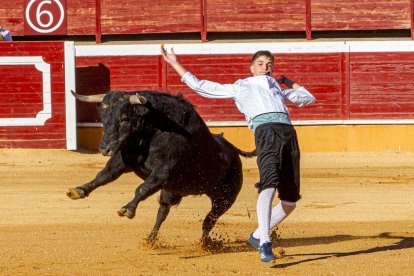 Concurso de recortadores por San Saturio. MARIO TEJEDOR (12)