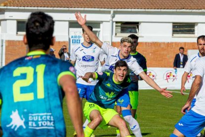 Play off de ascenso SD Almazán vs Tordesillas (18)