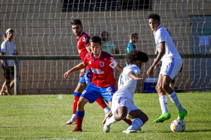 CD Numancia vs Real Madrid Castilla - MARIO TEJEDOR (7)