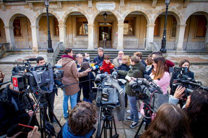 Ruta por Soria de la ministra Pilar Rodríguez. MARIO TEJEDOR (5)