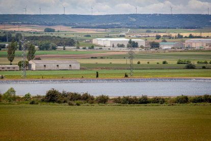 El Canal de regadío de Almazán cumple 50 años. - MARIO TEJEDOR
