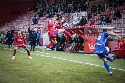 El Numancia vio como el colista asaltaba el campo de Los Pajaritos. G.M.