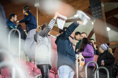 El Numancia vio como el colista asaltaba el campo de Los Pajaritos. GONZALO MONTESEGURO