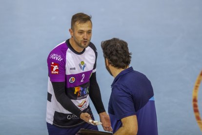 Voley Superliga Masculina: CVD Rio Duero vs CV Teruel
Fotógrafo: Mario Tejedor