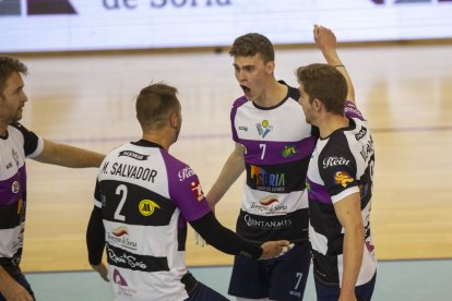 Voley Superliga Masculina: CVD Rio Duero vs CV Teruel
Fotógrafo: Mario Tejedor