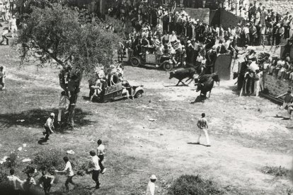 La salida de La Saca en 1970. - AHPSo 13992