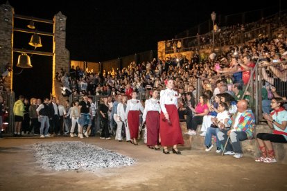 Paso del Fuego 2023 en San Pedro con un recinto abarrotado