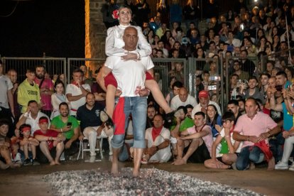 Paso del Fuego 2023 en San Pedro con un recinto abarrotado