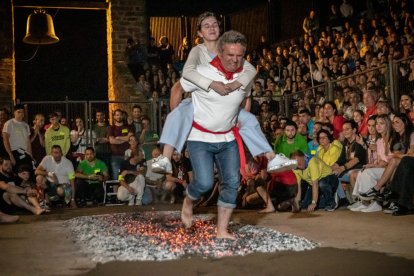 Paso del Fuego 2023 en San Pedro con un recinto abarrotado