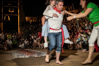 Paso del Fuego 2023 en San Pedro con un recinto abarrotado
