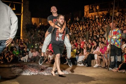 Paso del Fuego 2023 en San Pedro con un recinto abarrotado