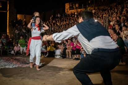 Paso del Fuego 2023 en San Pedro con un recinto abarrotado