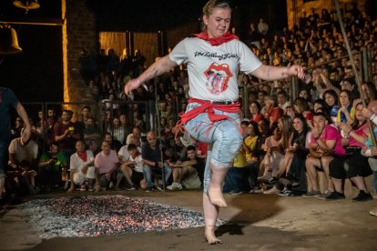 Paso del Fuego 2023 en San Pedro con un recinto abarrotado