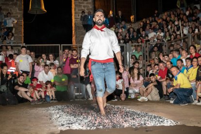 Paso del Fuego 2023 en San Pedro con un recinto abarrotado