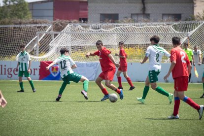 El Numancia infantil B perdía 2-4 ante el Victoria y se queda sin ascenso.