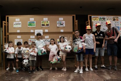 Entrega de premios del concurso escolar de ilustraciones sanjuaneras de la Asociación de Jurados de Cuadrilla