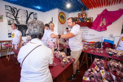 Reparto de tajadas en las cuadrillas