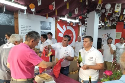 Reparto de la tajada cocida en Santiago