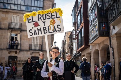 Lunes de Bailas por la mañana, último día de San Juan 2023 en Soria.