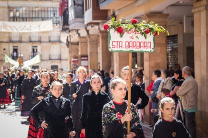Lunes de Bailas por la mañana, último día de San Juan 2023 en Soria.
