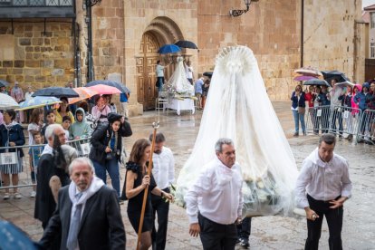 Lunes de Bailas por la mañana, último día de San Juan 2023 en Soria.