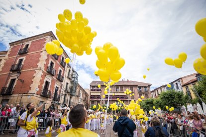 Lunes de Bailas por la mañana, último día de San Juan 2023 en Soria.
