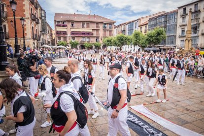 Lunes de Bailas por la mañana, último día de San Juan 2023 en Soria.