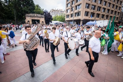 Las Bailas, como siempre junto al Duero, el último día de las fiestas de San Juan.