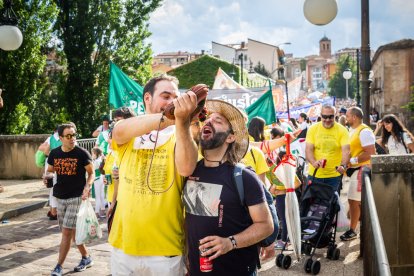 Las Bailas, como siempre junto al Duero, el último día de las fiestas de San Juan.