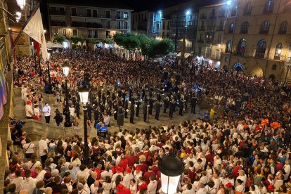 Aspecto de la plaza Mayor en la despedida de fiestas