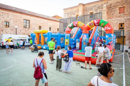 El barrio del Calaverón celebra sus fiestas