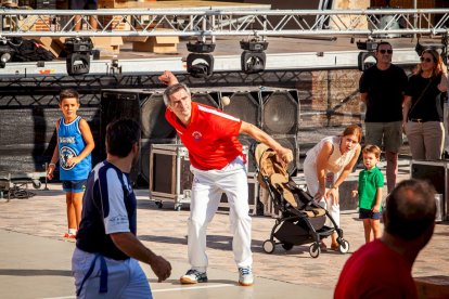 Fiestas de Osma con pelota a mano y juegos populares