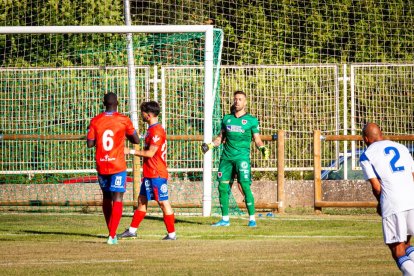 El CD Numancia empata en Quintana contra el Deportivo Aragón