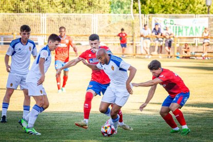 El CD Numancia empata en Quintana contra el Deportivo Aragón