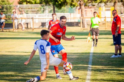 El CD Numancia empata en Quintana contra el Deportivo Aragón