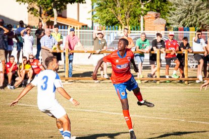 El CD Numancia empata en Quintana contra el Deportivo Aragón