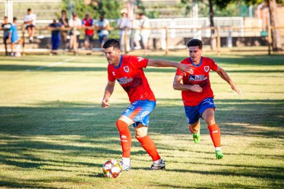 El CD Numancia empata en Quintana contra el Deportivo Aragón