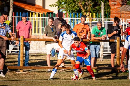 El CD Numancia empata en Quintana contra el Deportivo Aragón