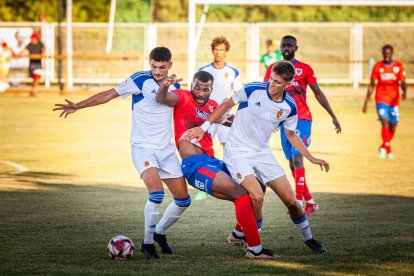 El CD Numancia empata en Quintana contra el Deportivo Aragón