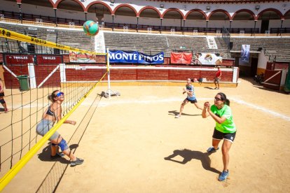 Fases finales del Voley Plaza