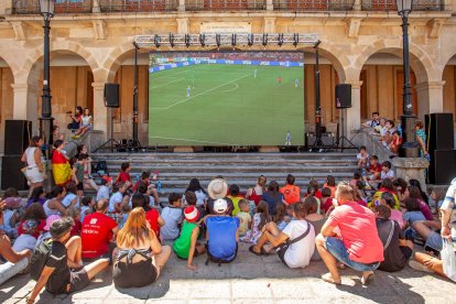 La final fue seguida en la pantalla gigante de la Plaza Mayor