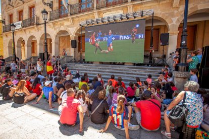 La final fue seguida en la pantalla gigante de la Plaza Mayor