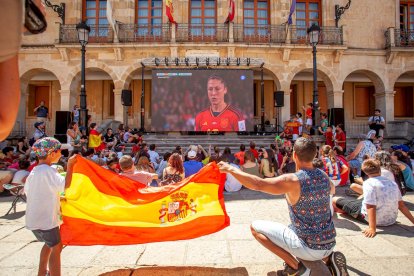 La final fue seguida en la pantalla gigante de la Plaza Mayor