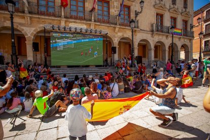 La final fue seguida en la pantalla gigante de la Plaza Mayor